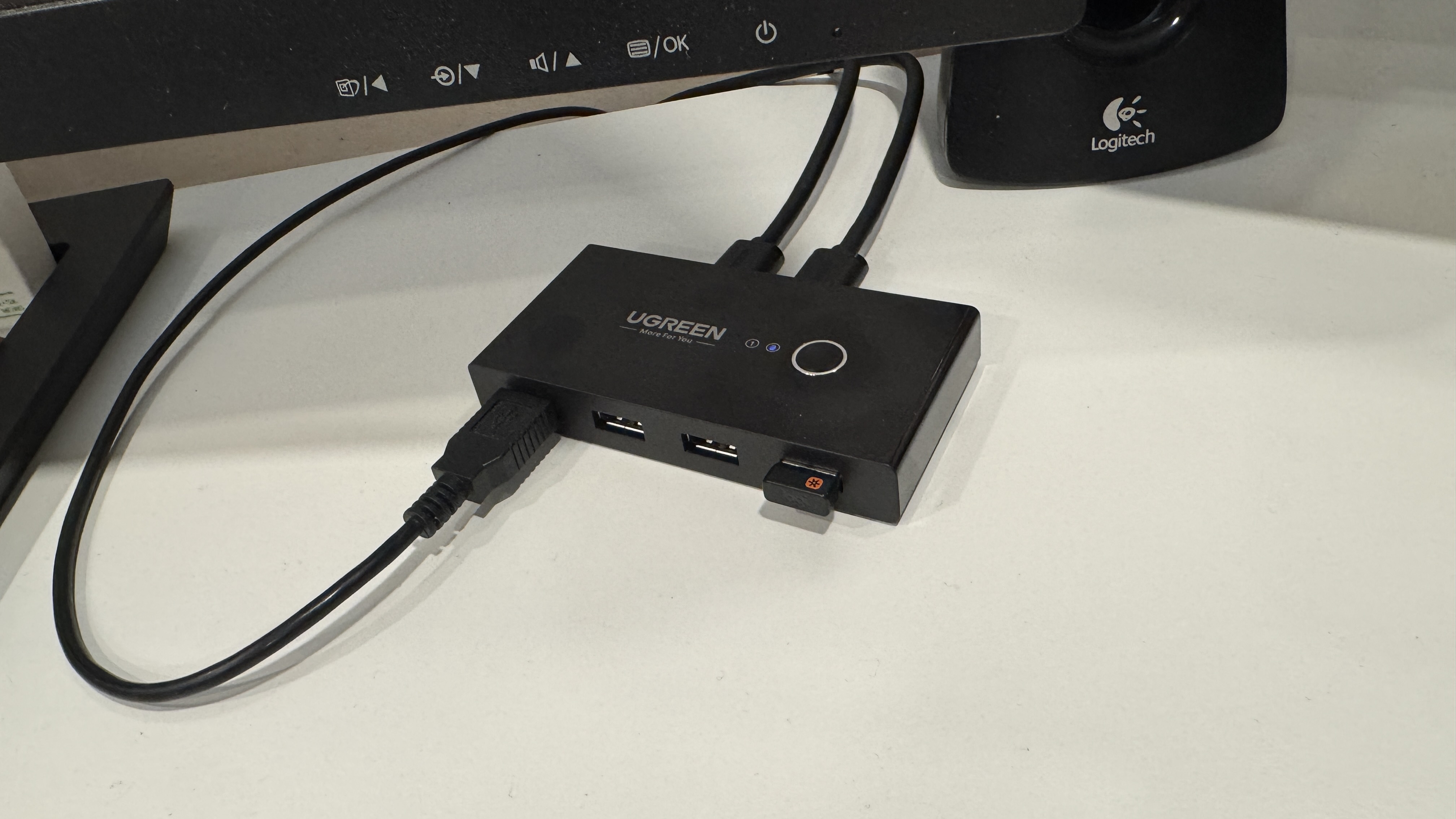 UGREEN USB KVM Switch